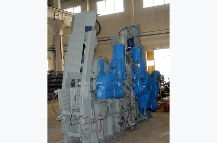 Withdrawal and Straightening Machine