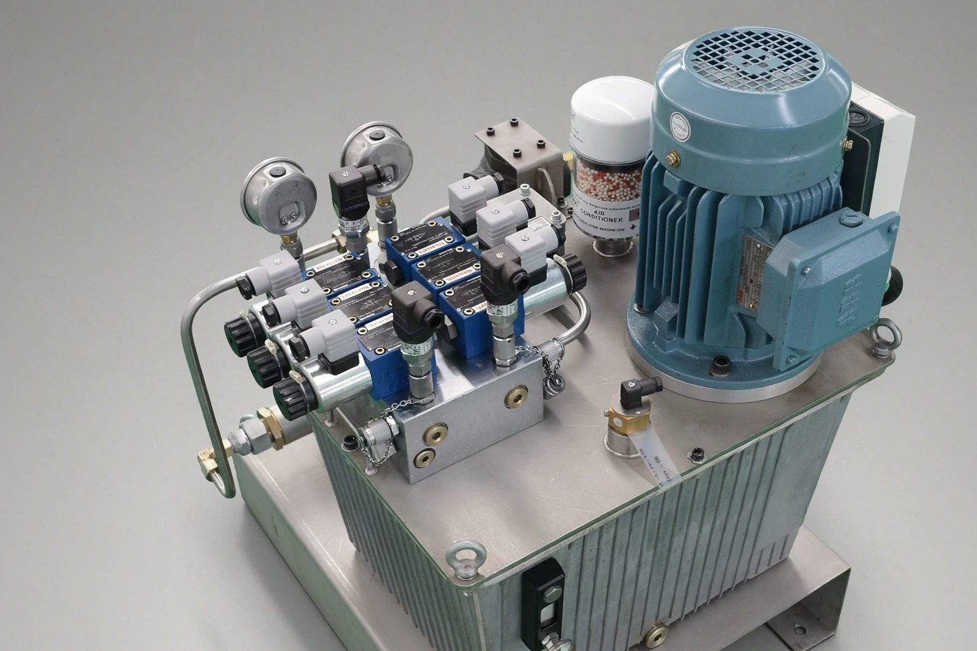 Hydraulic Transmission Systems full equipment view